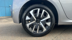 Peugeot 208 1.2 PureTech 100 Active Premium 5dr Petrol Hatchback